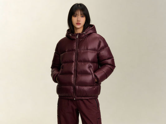 Metallic Bordeaux Pufferjacke